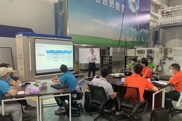 7 精準(zhǔn)發(fā)力,人才梯隊(duì)扎實(shí)推進(jìn) 7 精準(zhǔn)發(fā)力,人才梯隊(duì)扎實(shí)推進(jìn)