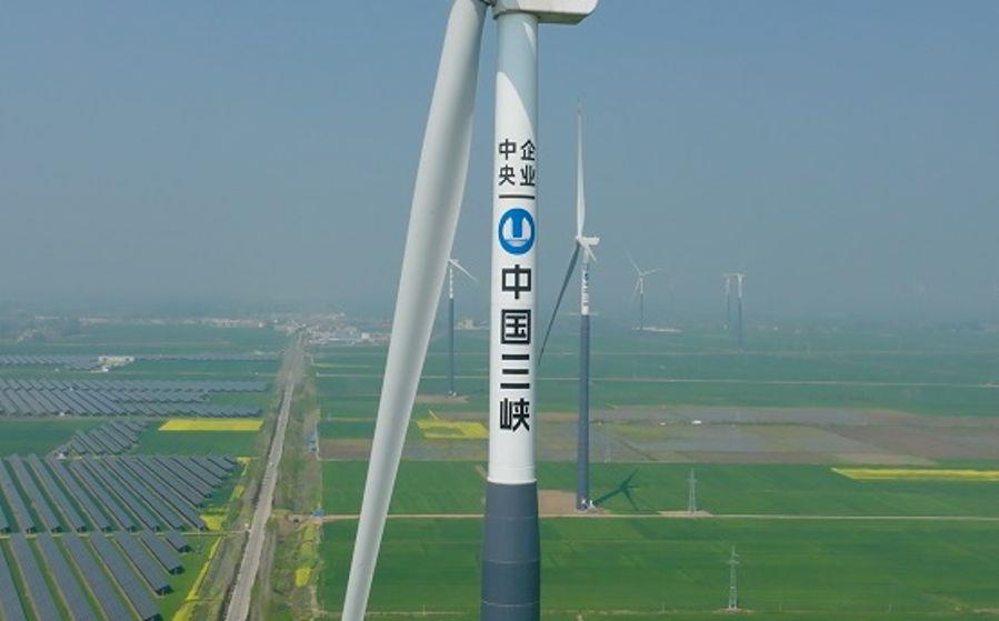 湖北能源首個超高混塔平原風(fēng)電項目——新能源公司天門凈潭風(fēng)電場 湖北能源首個超高混塔平原風(fēng)電項目——新能源公司天門凈潭風(fēng)電場