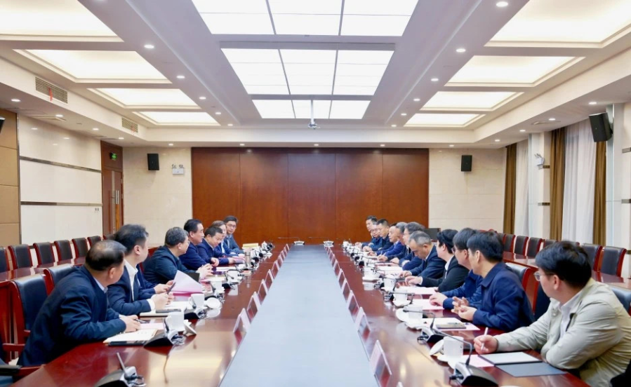 會議現(xiàn)場(鄂州發(fā)電公司供稿) 會議現(xiàn)場(鄂州發(fā)電公司供稿)